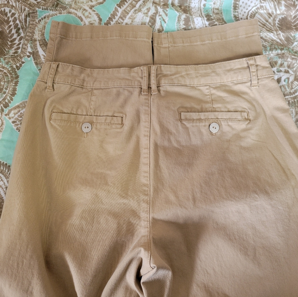 Gloria Vanderbilt khaki pants - Picture 4 of 6